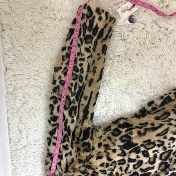 Jessica Simpson | Faux Fur Cheetah Jacket. M - Picture 7 of 7
